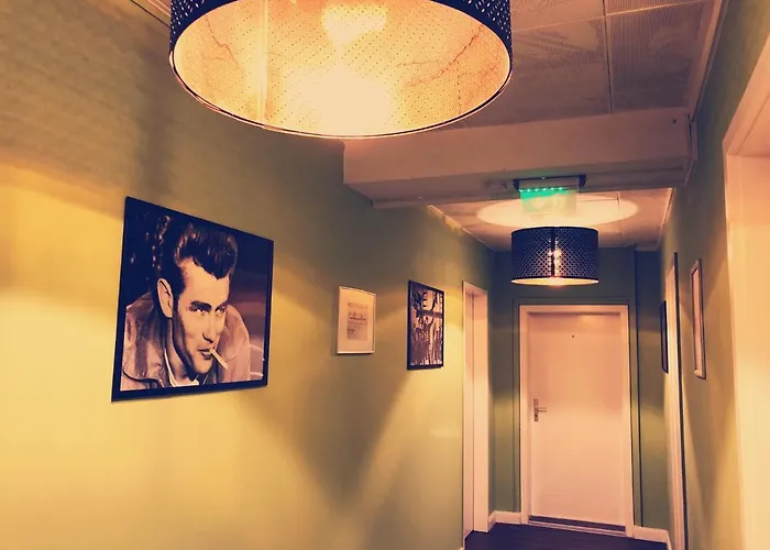 Bed and Breakfast Sezer B&A UG Berlin